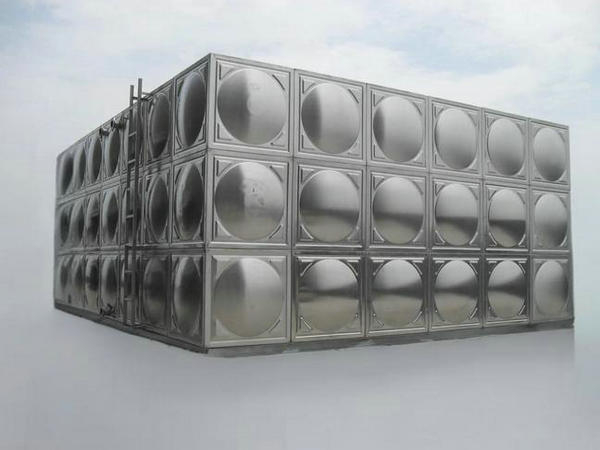 清洗晉城消防水箱時(shí)需要注意什么安全事項(xiàng)？