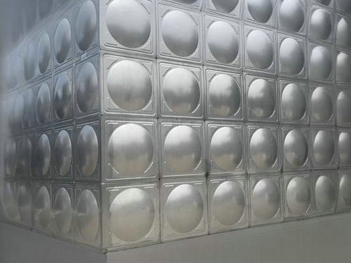 晉城201不銹鋼板用作消防水箱頂板會帶來哪些結(jié)構(gòu)漏水類危害？